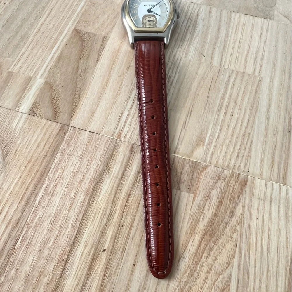 Vintage 90s Guess two toned ladies dress watch NEW BATTERY